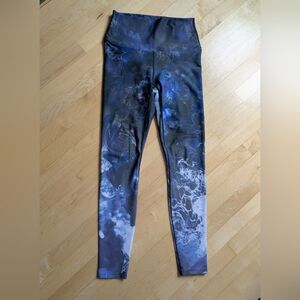 Oraki X Girl Crush Marbled Print High-Waist Leggings in Black and Blue